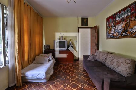 Sala de casa à venda com 3 quartos, 220m² em Vila Invernada, São Paulo