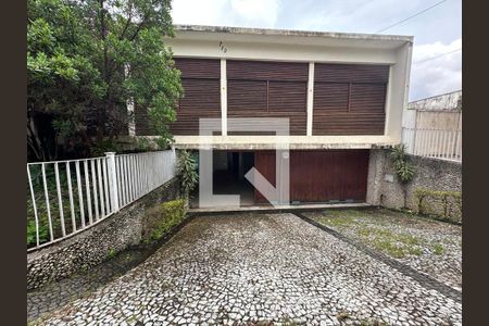 Casa à venda com 3 quartos, 600m² em Pacaembu, São Paulo