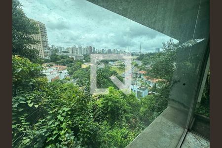 Casa à venda com 3 quartos, 600m² em Pacaembu, São Paulo