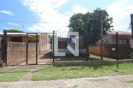 Fachada de casa à venda com 2 quartos, 48m² em Mathias Velho, Canoas