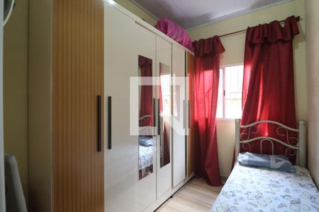 Quarto 1 de casa à venda com 2 quartos, 48m² em Mathias Velho, Canoas