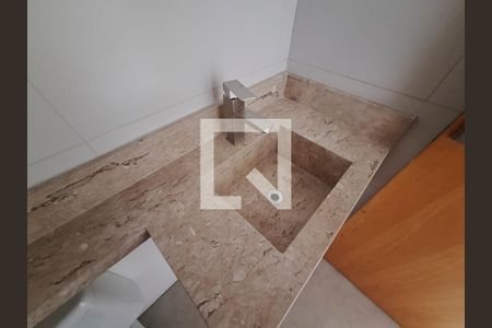 Banheiro de apartamento à venda com 2 quartos, 52m² em Água Fria, São Paulo