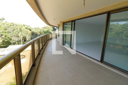 Suíte Sacada de apartamento à venda com 4 quartos, 262m² em Barra da Tijuca, Rio de Janeiro
