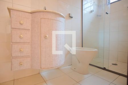 Banheiro da Suíte 1 de casa à venda com 5 quartos, 180m² em Vila Gomes Cardim, São Paulo