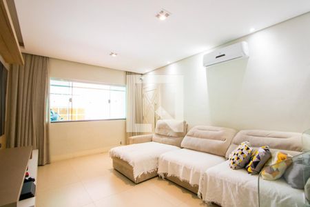 Sala de casa à venda com 3 quartos, 362m² em Vila Humaita, Santo André