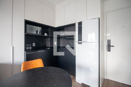Sala/Cozinha de apartamento para alugar com 1 quarto, 43m² em Jardim das Acacias, São Paulo