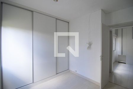Quarto 2 de apartamento para alugar com 2 quartos, 43m² em Vila Mazzei, São Paulo