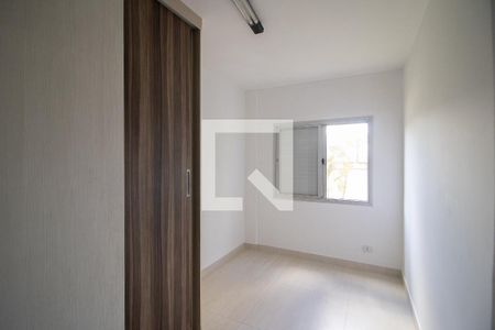 Quarto 1 de apartamento para alugar com 2 quartos, 43m² em Vila Mazzei, São Paulo