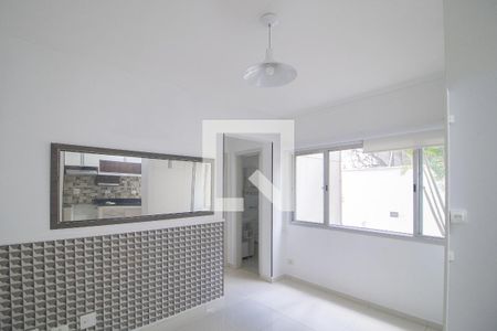 Sala de apartamento para alugar com 2 quartos, 43m² em Vila Mazzei, São Paulo