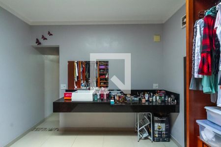 Closet da Suíte de casa à venda com 2 quartos, 230m² em Jardim Independencia, São Bernardo do Campo
