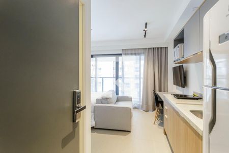 Sala/Quarto de kitnet/studio para alugar com 1 quarto, 26m² em Indianópolis, São Paulo