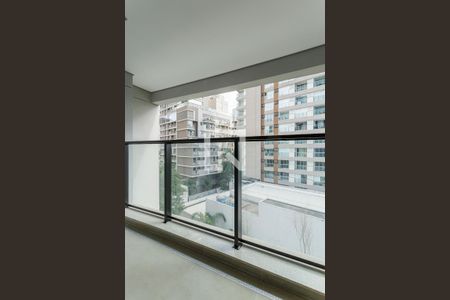 Varanda de kitnet/studio para alugar com 1 quarto, 26m² em Indianópolis, São Paulo