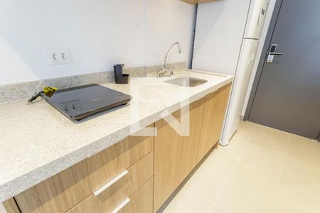 Cozinha de kitnet/studio à venda com 1 quarto, 26m² em Indianópolis, São Paulo