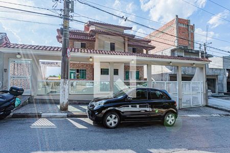 Fachada de casa à venda com 5 quartos, 545m² em Jardim Peri, São Paulo