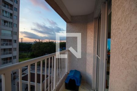 Varanda de apartamento para alugar com 2 quartos, 43m² em Parque Pinheiros, São Paulo