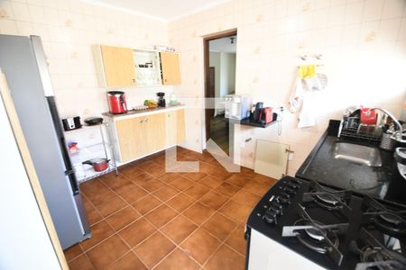 Cozinha de casa para alugar com 4 quartos, 258m² em Jardim das Paineiras, Campinas