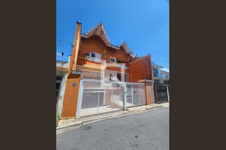 Fachada de casa à venda com 3 quartos, 380m² em Parque Vitoria, São Paulo
