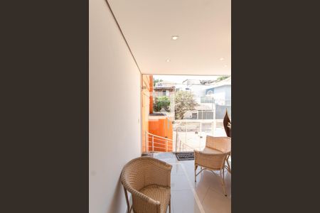 Entrada de casa à venda com 3 quartos, 380m² em Parque Vitoria, São Paulo