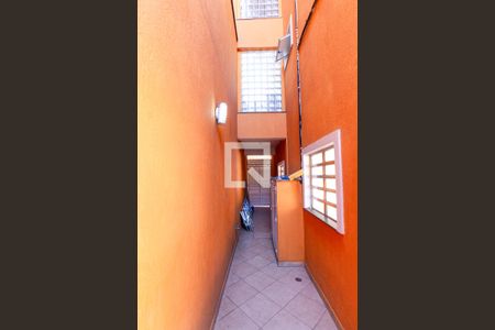 Corredor de casa à venda com 3 quartos, 380m² em Parque Vitoria, São Paulo