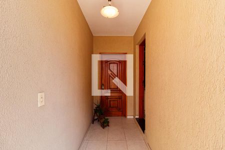 Hall social de casa à venda com 3 quartos, 235m² em Vila Medeiros, São Paulo
