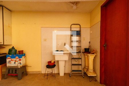 Garagem de casa à venda com 3 quartos, 235m² em Vila Medeiros, São Paulo