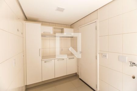 Área de Serviço de casa de condomínio à venda com 5 quartos, 500m² em Tamboré, Santana de Parnaíba