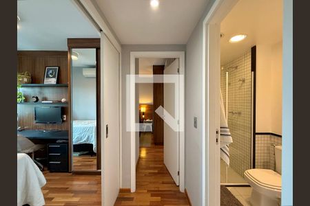 Corredor Quartos de apartamento para alugar com 2 quartos, 64m² em Brooklin, São Paulo