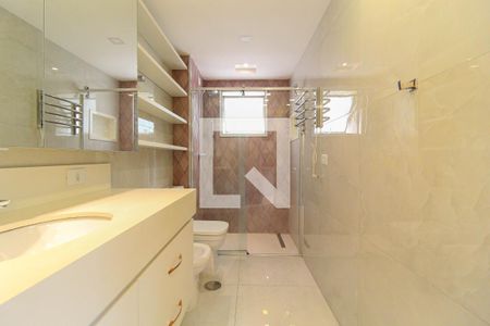 Banheiro de apartamento à venda com 1 quarto, 38m² em Indianópolis, São Paulo