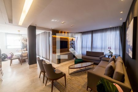 Sala de apartamento à venda com 3 quartos, 189m² em Serra, Belo Horizonte