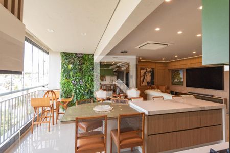 Sala de apartamento à venda com 2 quartos, 107m² em Swiss Park, Campinas