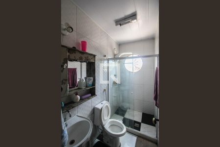 Banheiro da Suíte de casa para alugar com 2 quartos, 150m² em Centro, Nilópolis