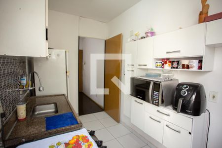 Cozinha de apartamento à venda com 2 quartos, 42m² em Parque Peruche, São Paulo