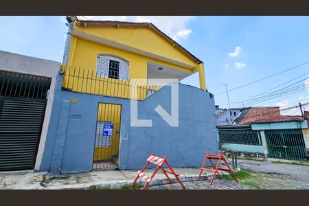 Fachada de casa à venda com 4 quartos, 100m² em Campo Grande, São Paulo