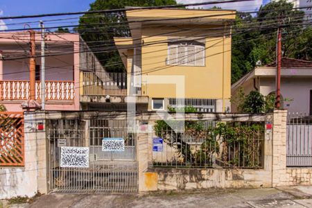Fachada + Plaquinha de casa à venda com 3 quartos, 224m² em Lapa, São Paulo