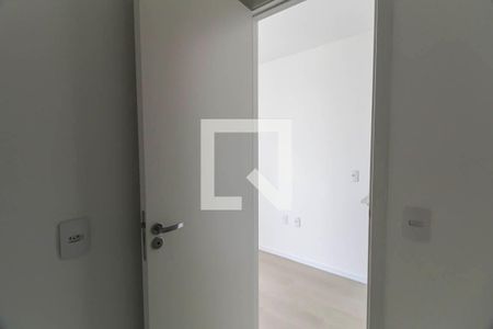 Banheiro de kitnet/studio à venda com 1 quarto, 15m² em Vila Santa Clara, São Paulo