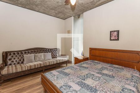 Casa à venda com 3 quartos, 228m² em Vila Mariana, São Paulo