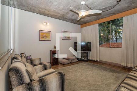 Casa à venda com 3 quartos, 228m² em Vila Mariana, São Paulo