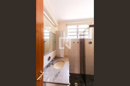 Banheiro de casa à venda com 2 quartos, 126m² em Vila Claudia, São Paulo