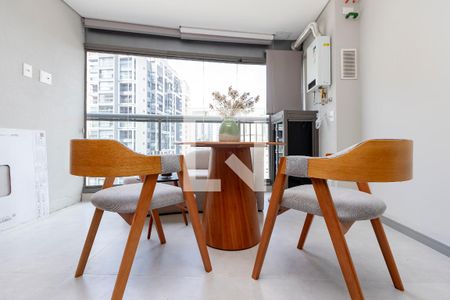 Varanda de kitnet/studio para alugar com 1 quarto, 32m² em Jardim das Acacias, São Paulo