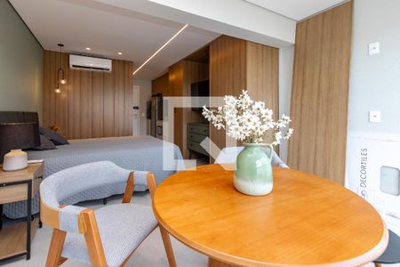 Varanda de kitnet/studio para alugar com 1 quarto, 32m² em Jardim das Acacias, São Paulo