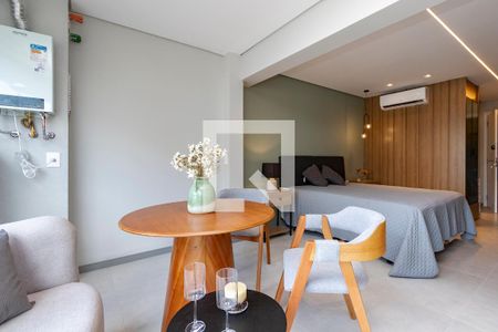 Varanda de kitnet/studio para alugar com 1 quarto, 32m² em Jardim das Acacias, São Paulo