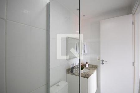 Banheiro da Suíte de apartamento à venda com 3 quartos, 68m² em Vila Nivi, São Paulo