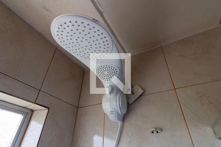 Banheiro de apartamento para alugar com 1 quarto, 46m² em Vila Nova, Porto Alegre