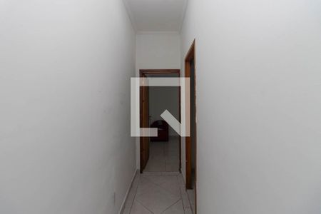 Corredor dos Quartos de casa para alugar com 2 quartos, 100m² em Vila Mazzei, São Paulo