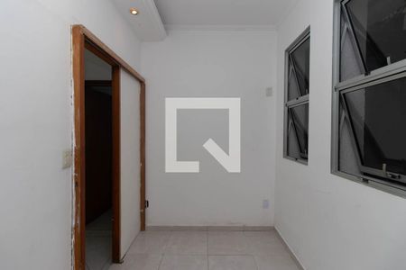 Quarto 1 de casa para alugar com 2 quartos, 100m² em Vila Mazzei, São Paulo