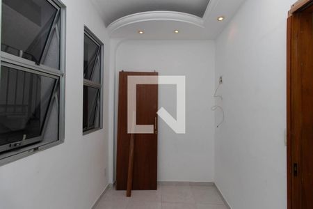 Quarto 1 de casa para alugar com 2 quartos, 100m² em Vila Mazzei, São Paulo