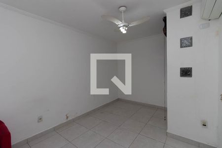 Quarto 2 de casa para alugar com 2 quartos, 100m² em Vila Mazzei, São Paulo