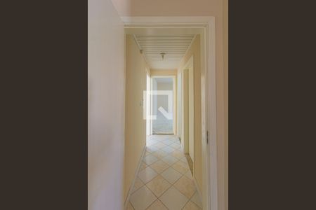 Corredor  de casa para alugar com 3 quartos, 150m² em Rio Branco, Canoas
