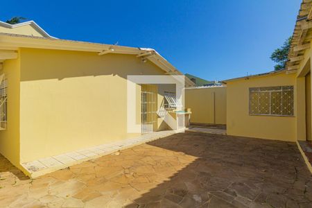 Quintal de casa para alugar com 3 quartos, 150m² em Rio Branco, Canoas