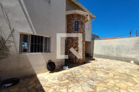 Quintal - Garagem de casa à venda com 4 quartos, 300m² em Jardim Itatiaia, Campinas